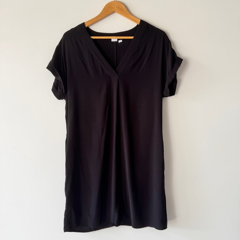 Gap - V Neck Short Sleeve Mini Dress Cover Up in Black